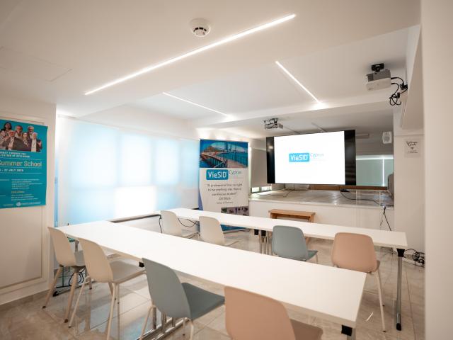 Advanced Prosthodontics therapy course Image 8